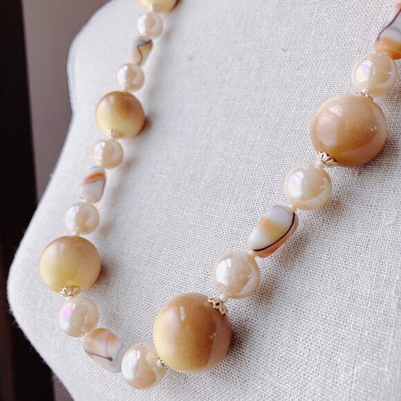 Vintage 1950s Mid Century Glass Bead Statement Necklace Cream Brown Chunky READ - Picture 11 of 13